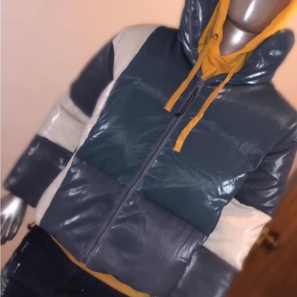 Very rare coat I promise u won’t see no one with it super luxury - Picture 7 of 9